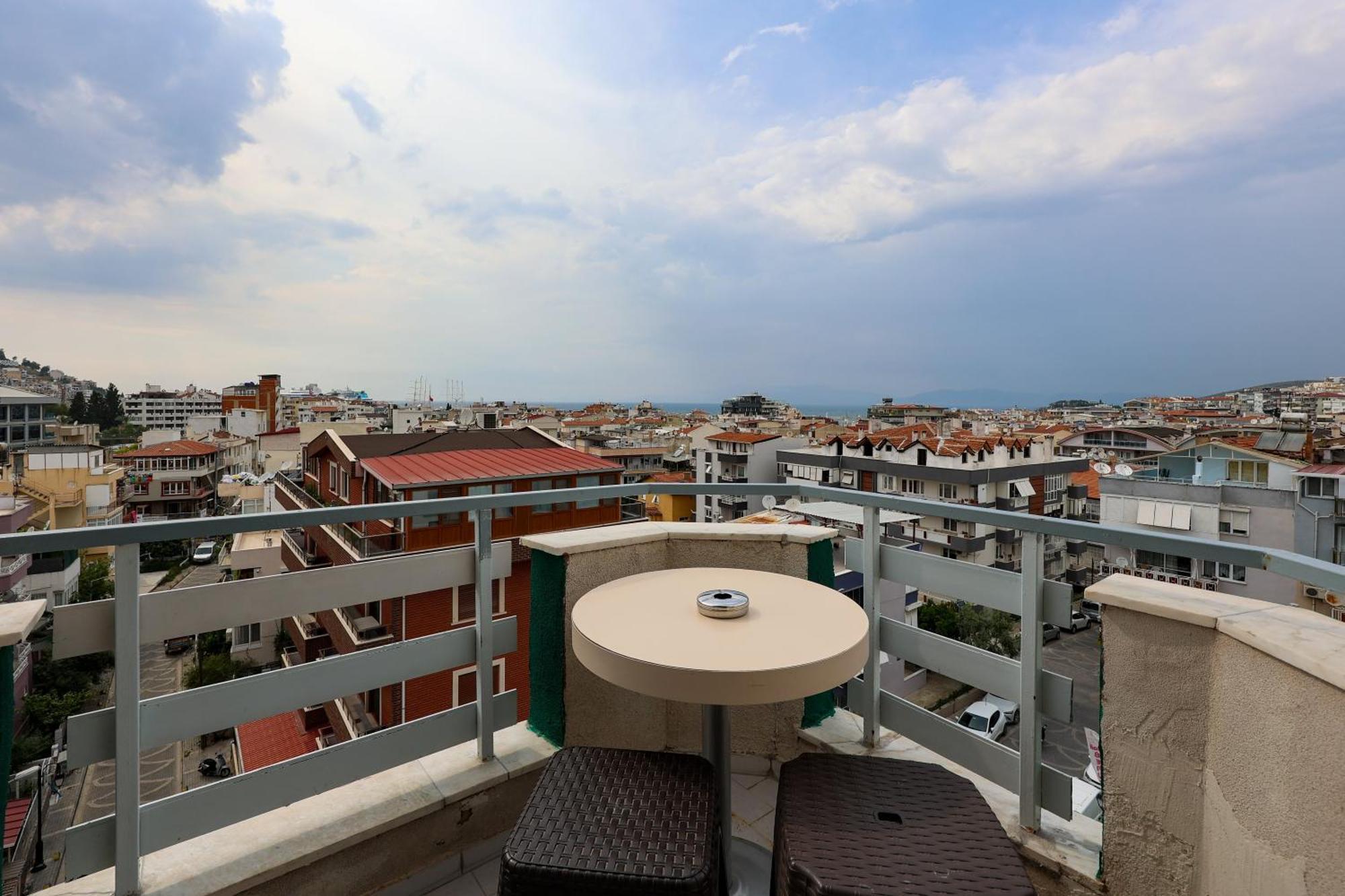 İki Yataklı Oda - Şehir Manzaralı