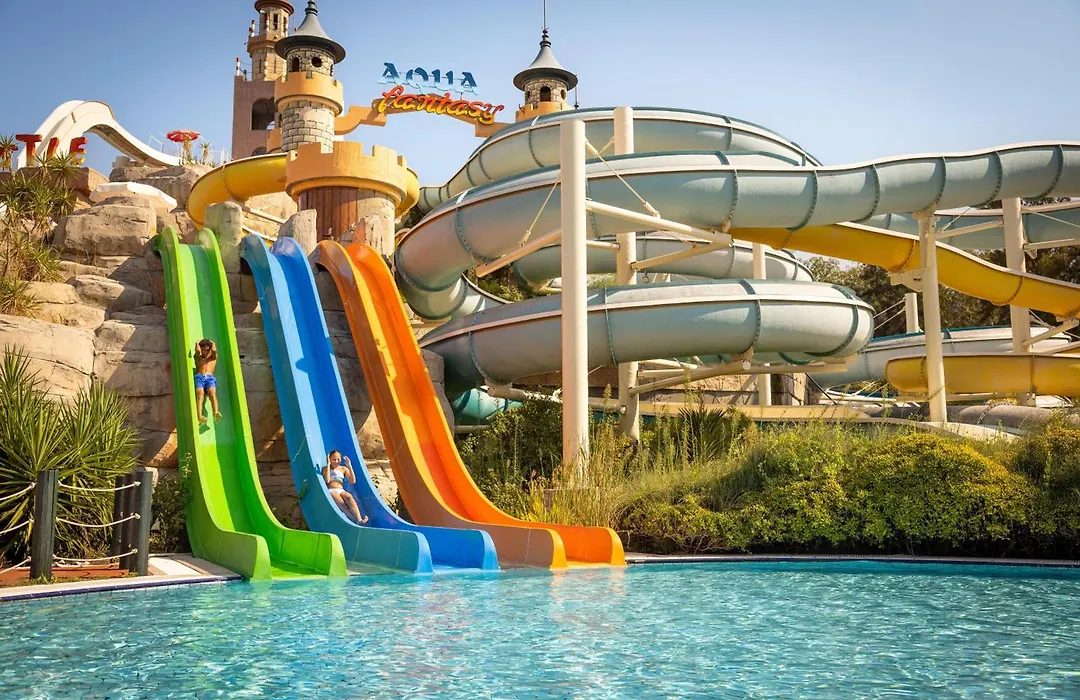 Aqua Fantasy Aquapark Hotel & Spa-1