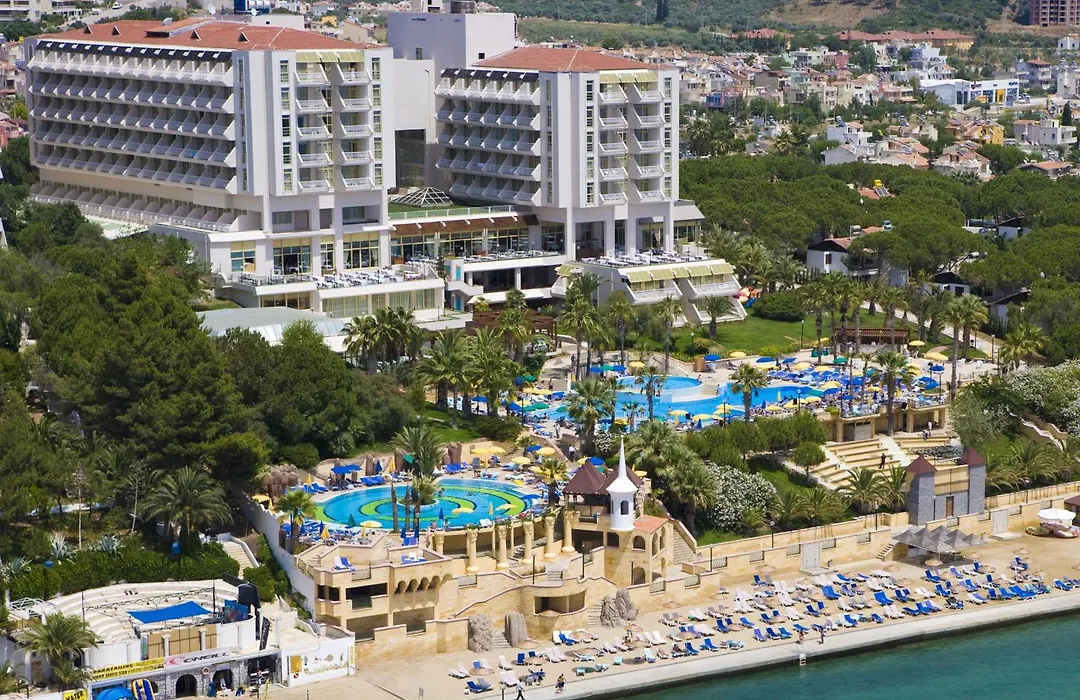 Fantasia Deluxe Hotel-1