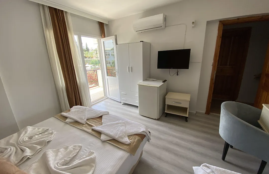 Karya Hotel-1