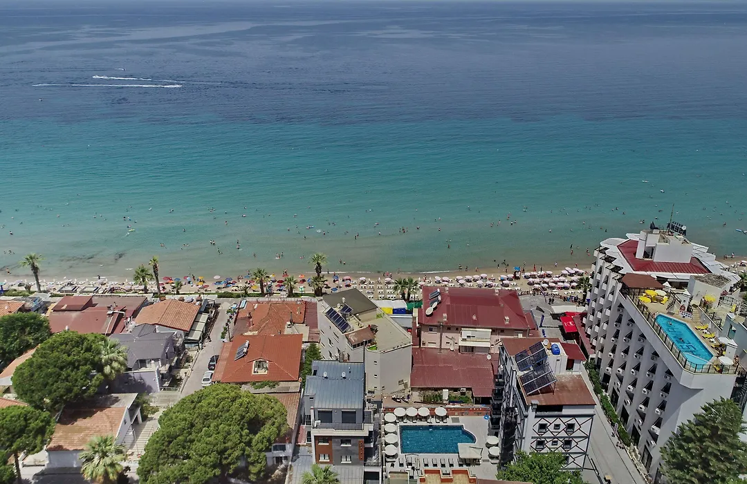 MY Beach Hotel-1