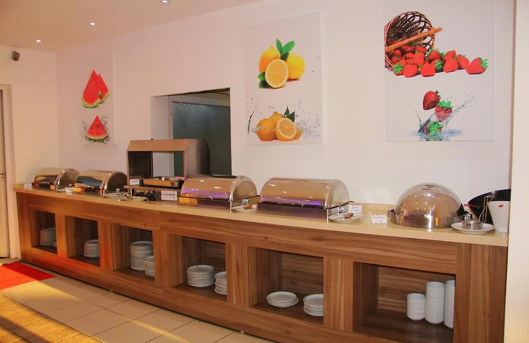 Smartline Lion Hotel-1