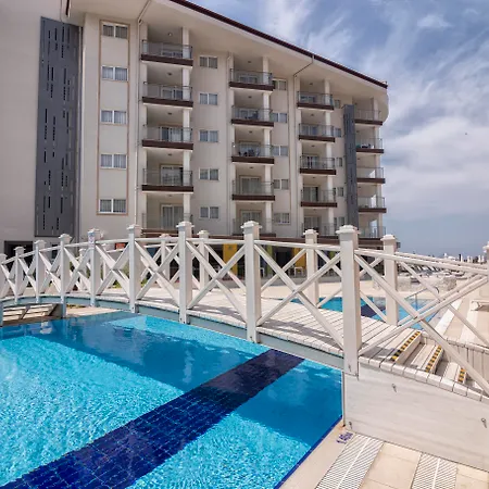 Ramada Hotel & Suites By Wyndham Kusadasi-3