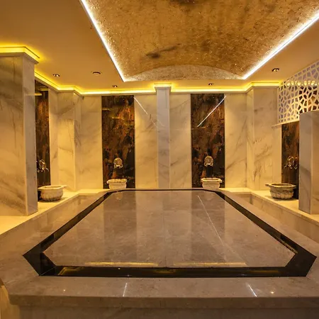 Ramada Hotel & Suites By Wyndham Kusadasi-3