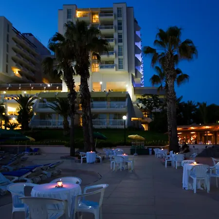 Fantasia Deluxe Hotel-3