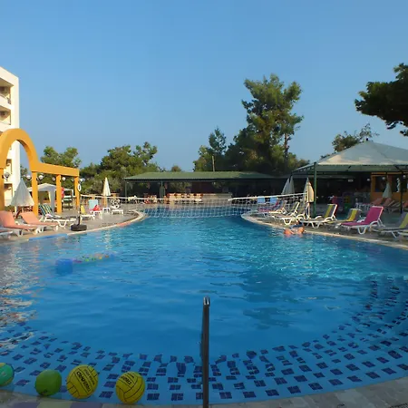 Tuntas Family Suites Kusadasi-3