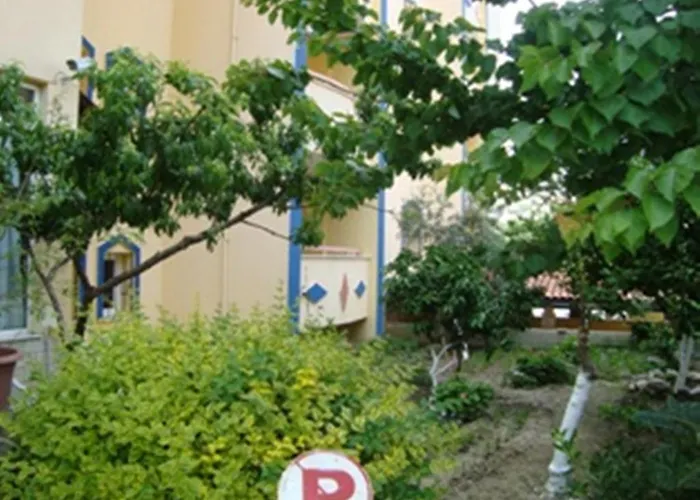 Golden Moon Apart Hotel Kuşadası