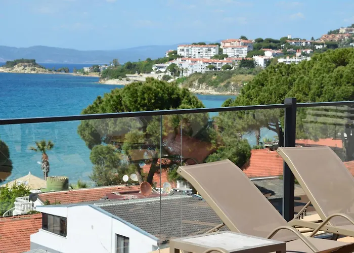 Rosy Suites