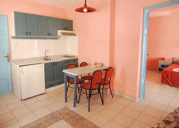 Akdeniz Apart Hotel Kuşadası